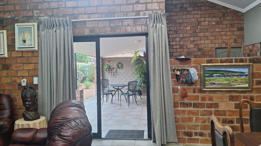 3 Bedroom Property for Sale in Stilbaai Wes Western Cape